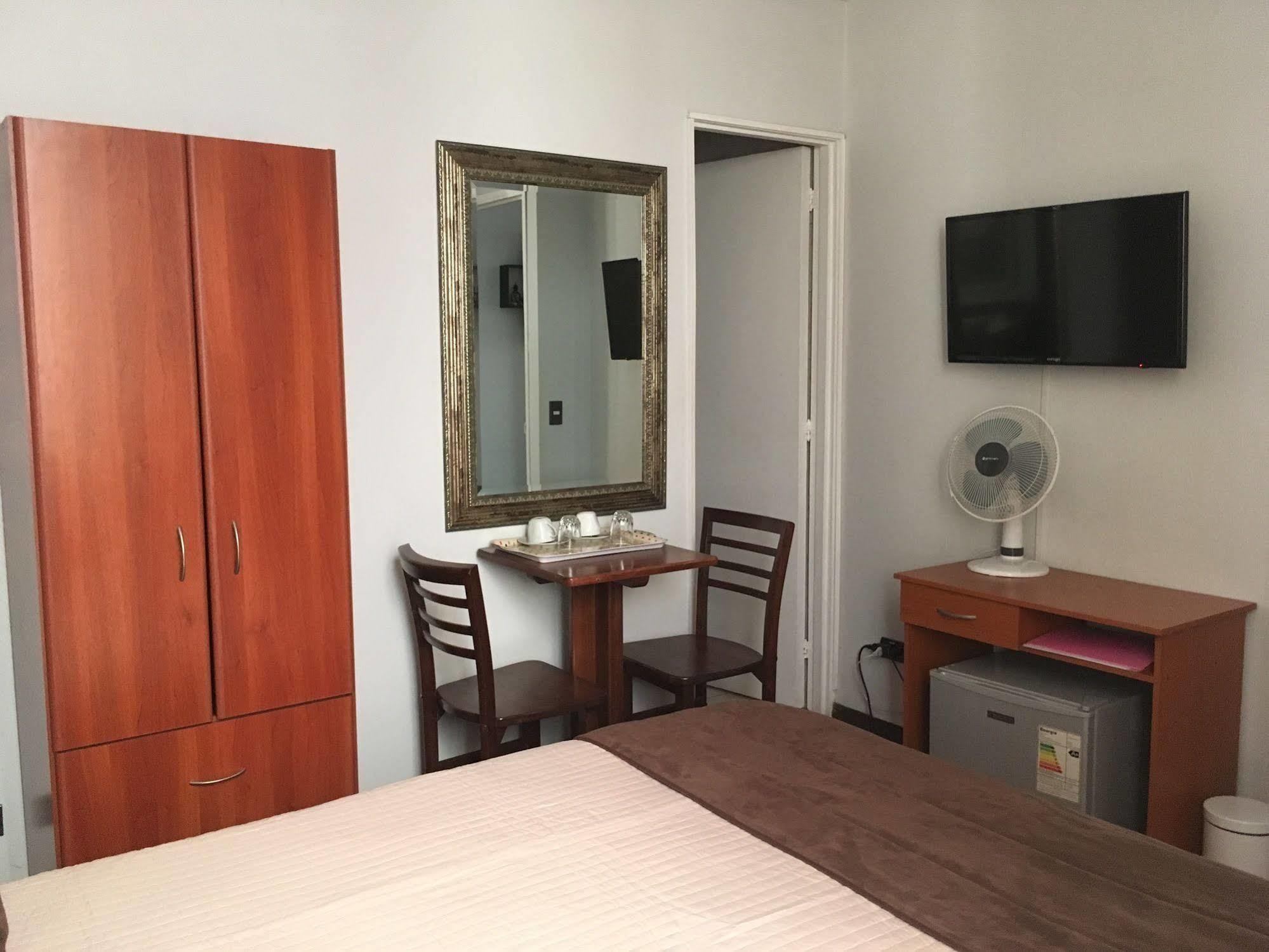 Residencial Universitaria Сантяго Екстериор снимка